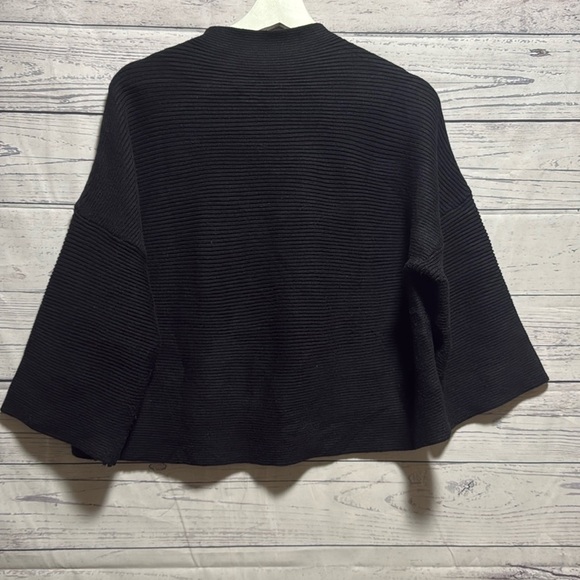 Ellison cropped sweater - Picture 1 of 4